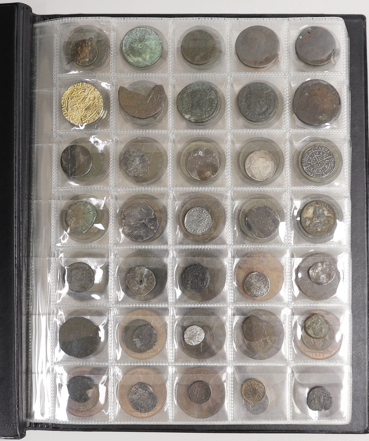 A collection of 20th century coinage
